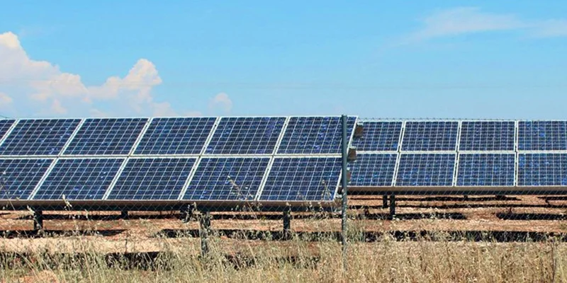 naturgy-y-longi-firman-un-acuerdo-para-adquirir-mas-de-un-millon-de-modulos-solares