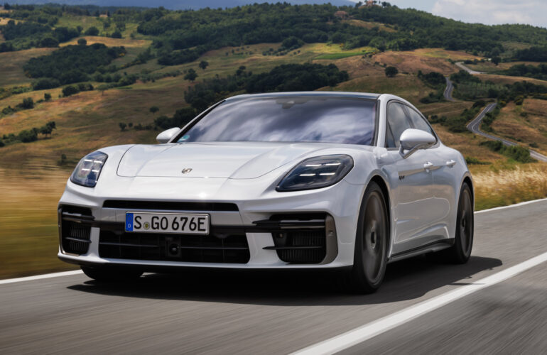 el-porsche-panamera-2024-ya-tiene-su-turbo-s-e-hybrid