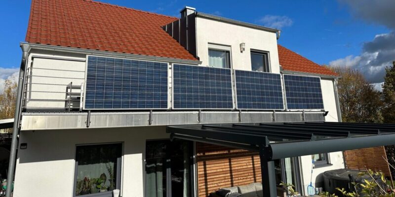 una-startup-alemana-ofrece-modulos-solares-reacondicionados-en-sistemas-fotovoltaicos-para-balcones