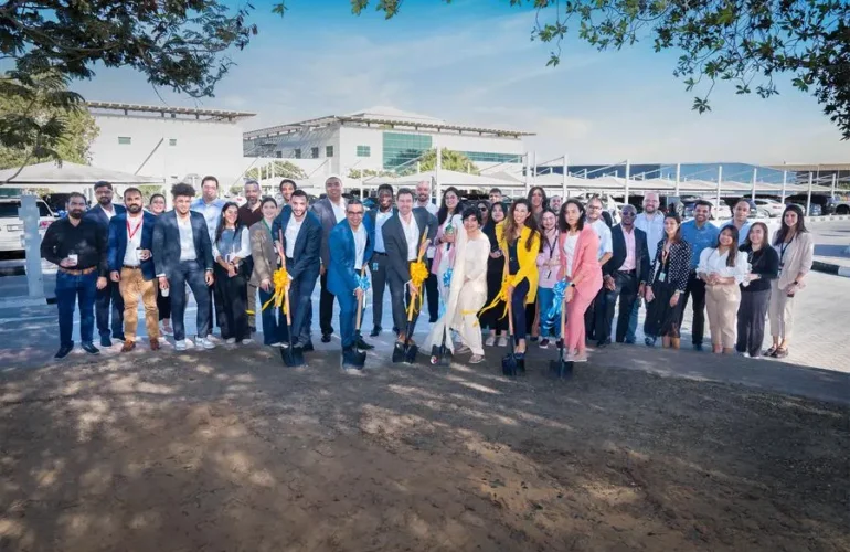 p&g-se-asocia-con-yellow-door-energy-para-desarrollar-un-aparcamiento-solar-en-dubai