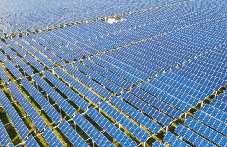 canadian-solar-abre-una-nueva-sede-mundial-en-ontario