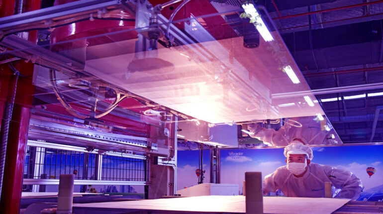 informe-de-la-industria-fotovoltaica-china:-los-precios-del-vidrio-solar-en-aunto