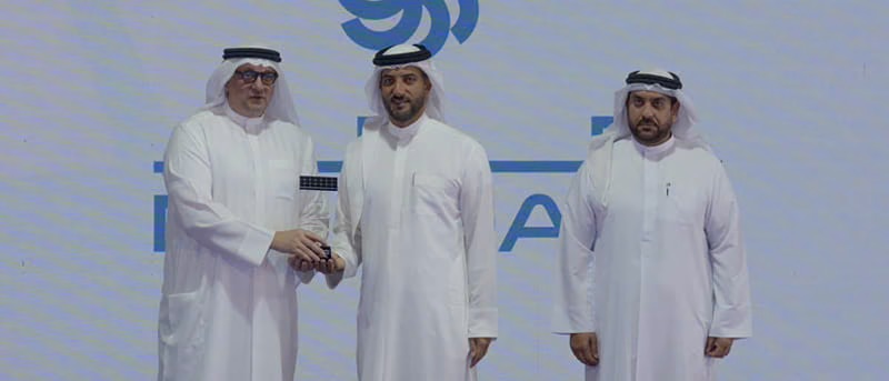 sharjah-lanza-la-primera-planta-de-energia-solar-como-su-alteza-campeona-de-energia-limpia
