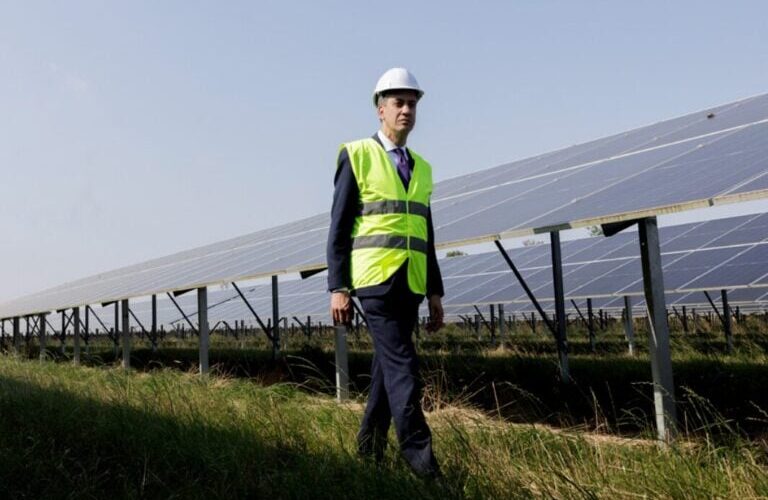 un-ano-en-revision:-solar-move-center-stage-en-los-objetivos-de-descarbonizacion-del-reino-unido