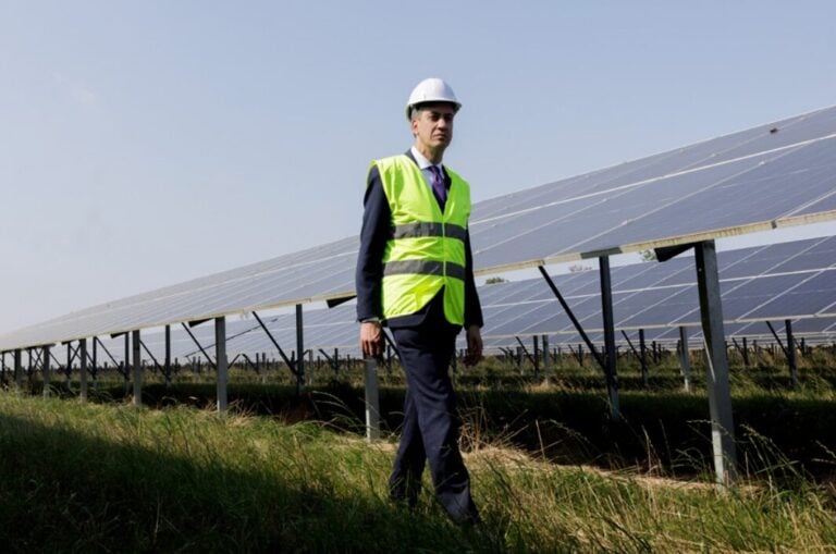 un-ano-en-revision:-solar-move-center-stage-en-los-objetivos-de-descarbonizacion-del-reino-unido