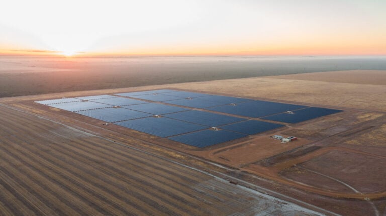 nem-data-spotlight:-la-generacion-de-energia-fotovoltaica-solar-retrocede-con-un-mes-record
