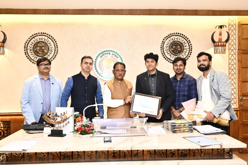 comisiones-de-transicion-de-energia-de-ampin-primera-planta-solar-de-acceso-abierto-de-50-mwp-en-chhattisgarh,-suministrando-un-ferrocarril-de-texmaco-y-fabricante-de-acero-lider