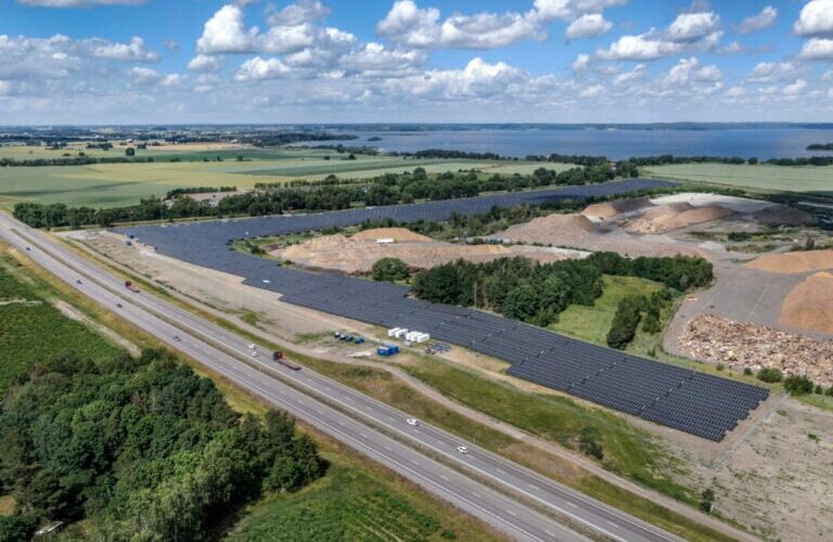 alight-y-neoen-enciende-100mw-planta-fotovoltaica-en-suecia