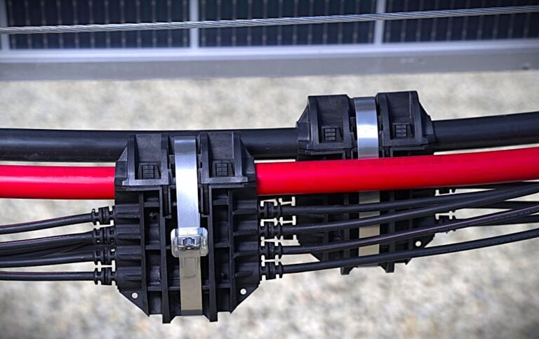 nextracker-lanza-un-nuevo-conector-de-troncal-ebos,-nx-powermerge