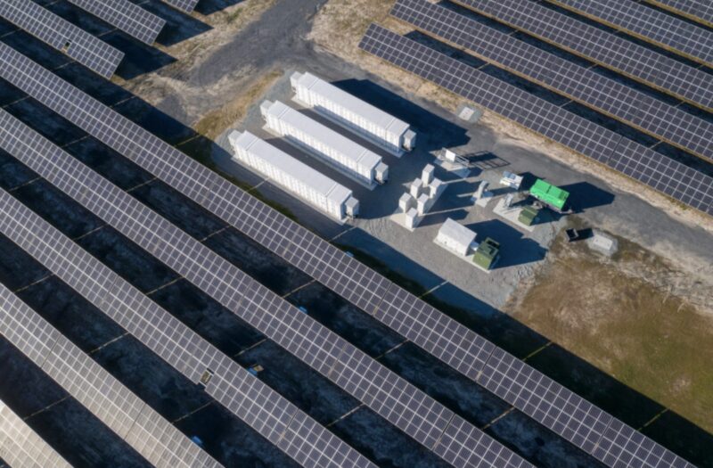 espana-adjudica-provisionalmente-839-millones-de-euros-a-11-gwh-de-proyectos-de-almacenamiento-de-energia