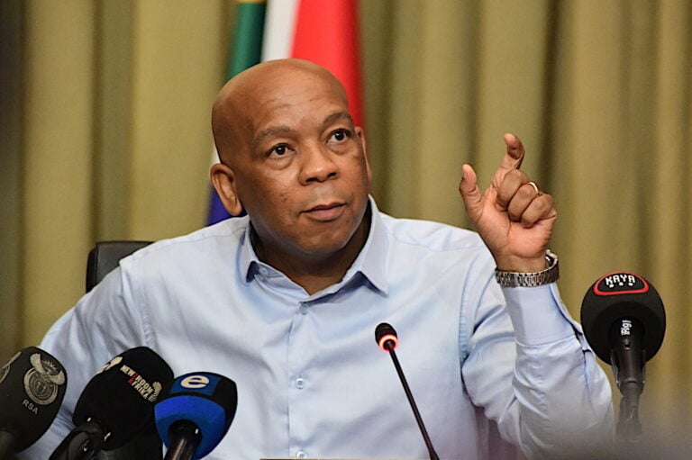 sudafrica-agregara-28,7-gw-de-nueva-capacidad-de-generacion-solar-fotovoltaica-para-2039