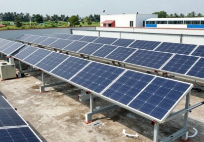 Reciclaje innovador de silicio en paneles solares al final de su vida útil