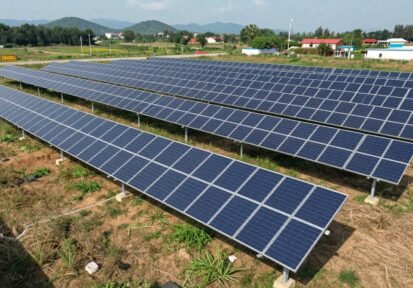 Caída de precios de módulos TOPCon en China debido a la alta eficiencia de suministro