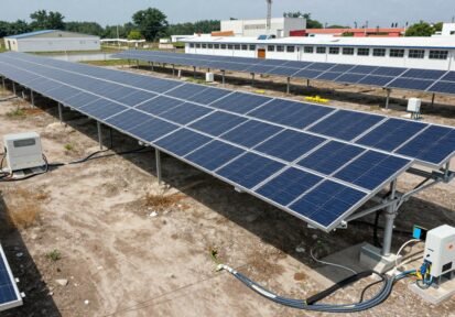 Estados Unidos prohíbe inversores solares de origen extranjero