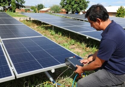 La FCC elimina restricciones en inversores 45X para el mercado extranjero